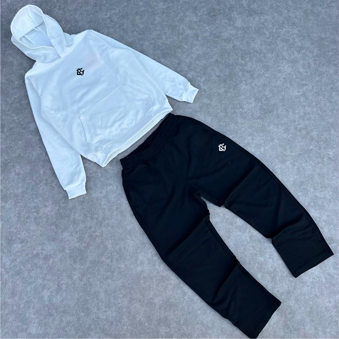 BLACK&WHITE JOGGER SUIT